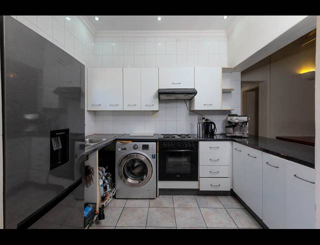2 BEDROOM APARTMENT FOR SALE IN MORNINGSIDE